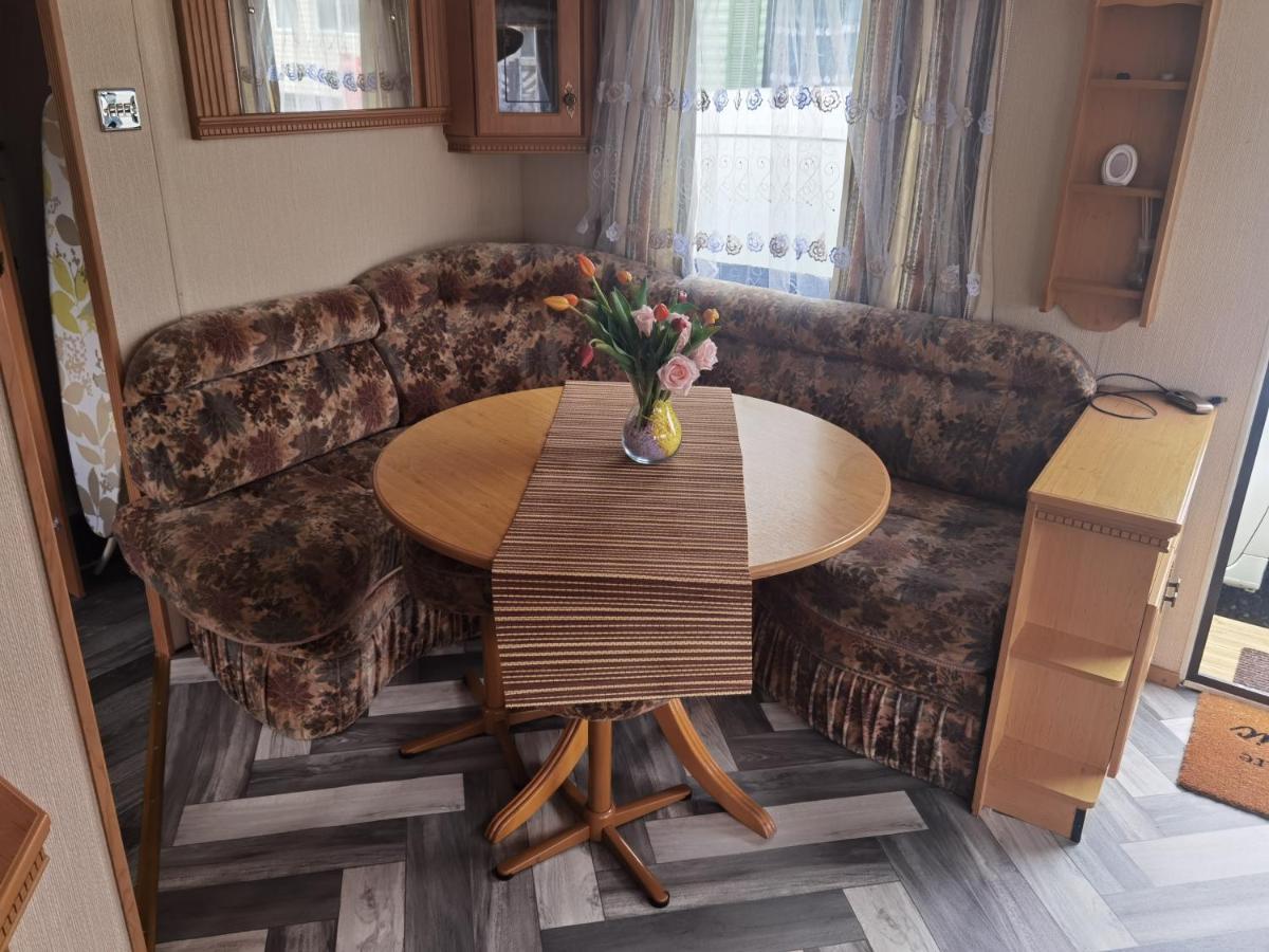 Lochlands Caravan Park X Vila Forfar Exterior foto